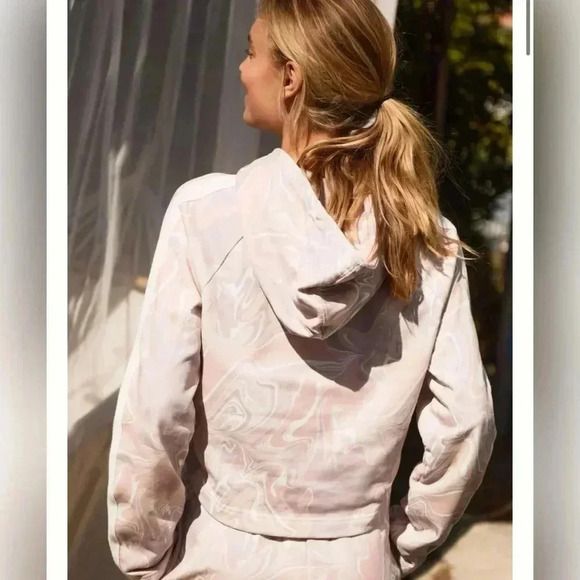 The Upside Marbled Hoodie in Soft Marble Size S - Picture 3 of 7